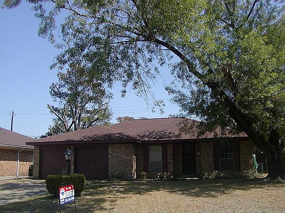 5th image of 707 Grand Oaks Dr