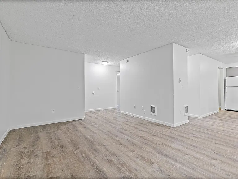 Anchor Apartments — Photo 48