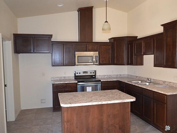 4th image of 4033 E Udall Ln