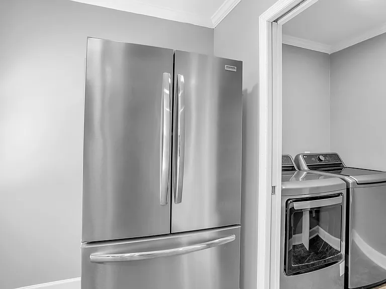 4 Bradley Blvd — Photo 13