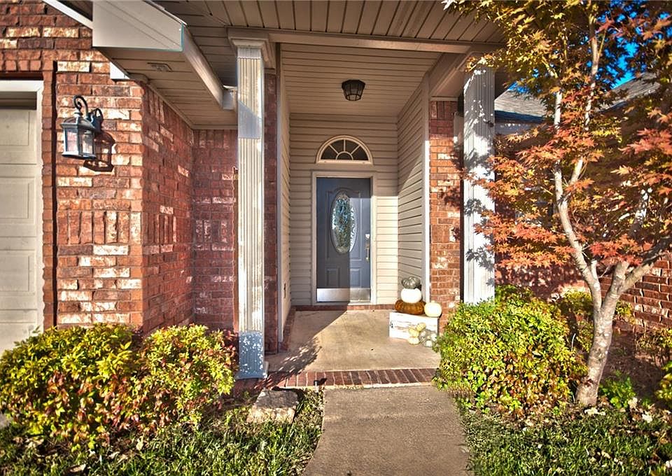 1st image of 2404 River Vista Dr