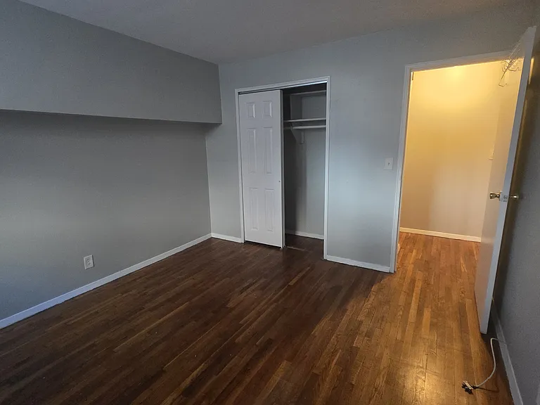 133 33rd St #1K — Photo 4