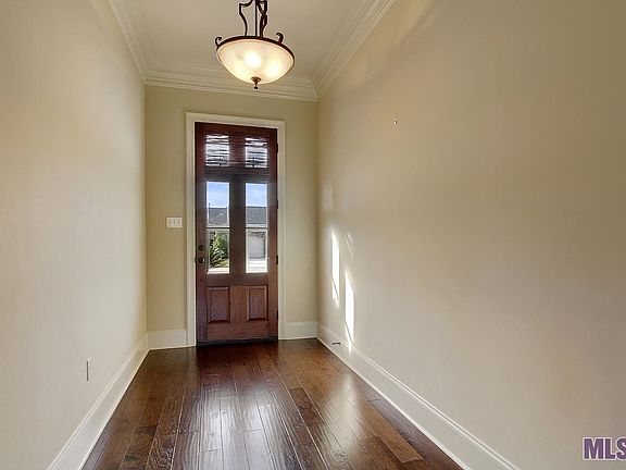 2nd image of 9098 Villa Haven Dr