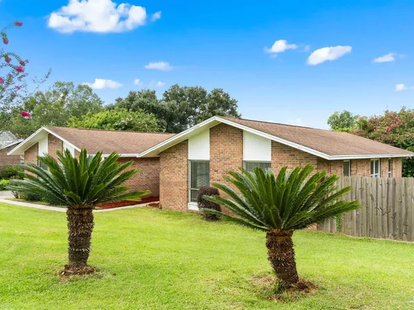 10289 Sugar Creek Dr, Pensacola, FL 32514