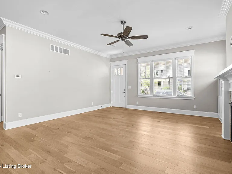6204 Moonseed St — Photo 9