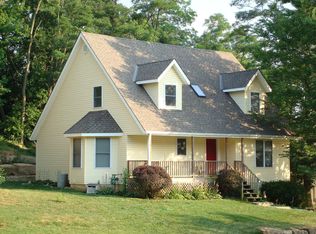 10101 NW 57th Ter, Parkville, MO 64152