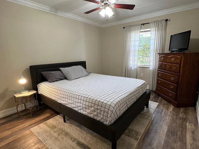 5221 Bayshore Blvd #27 — Photo 11