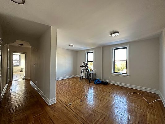 1st image of 47-60 39th Pl #4-A