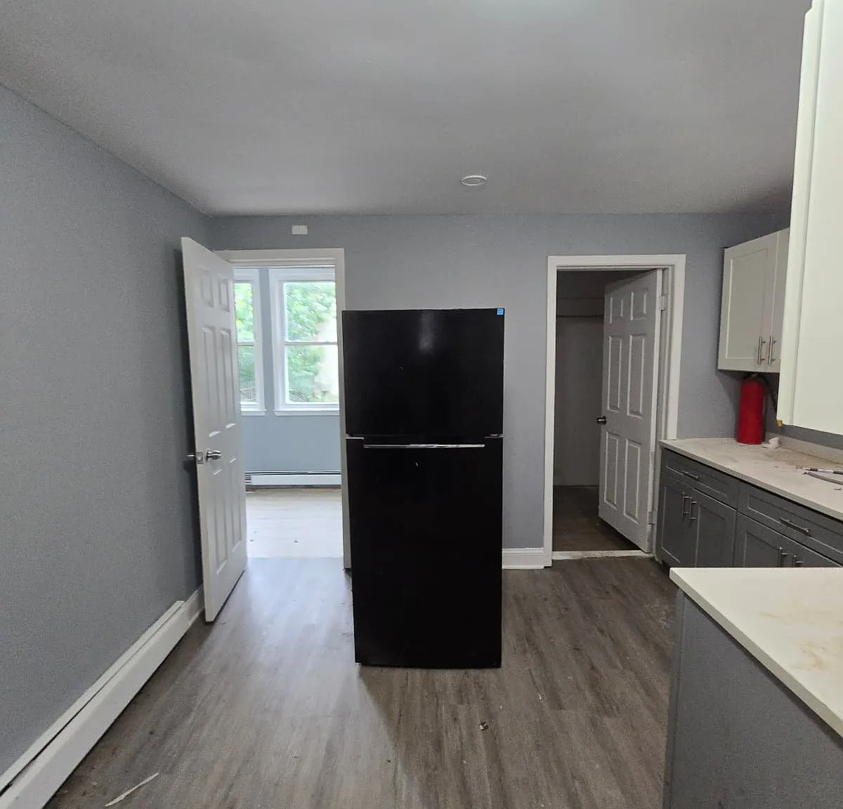 3 bed, $2,095 — Photo 2