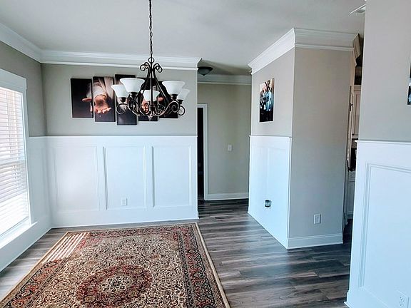 4th image of 1053 Swan Court