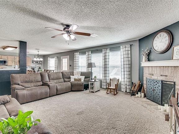 2nd image of 2808 Gold Hill Dr