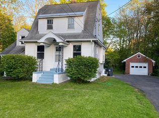 42 Cordell Rd, Schenectady, NY 12304