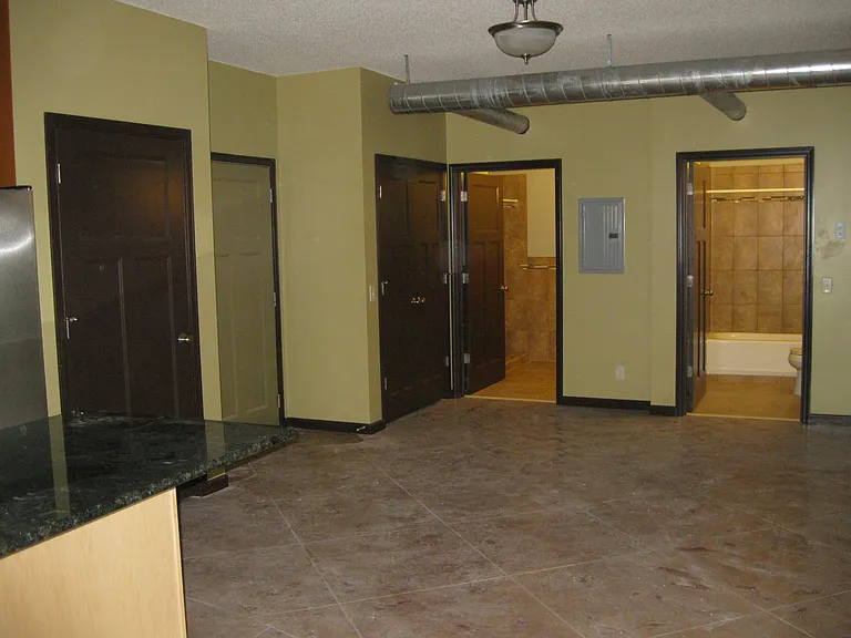 631 Ontario St SE #208 — Photo 3