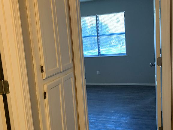 5th image of 67 Woodridge Dr APT D4