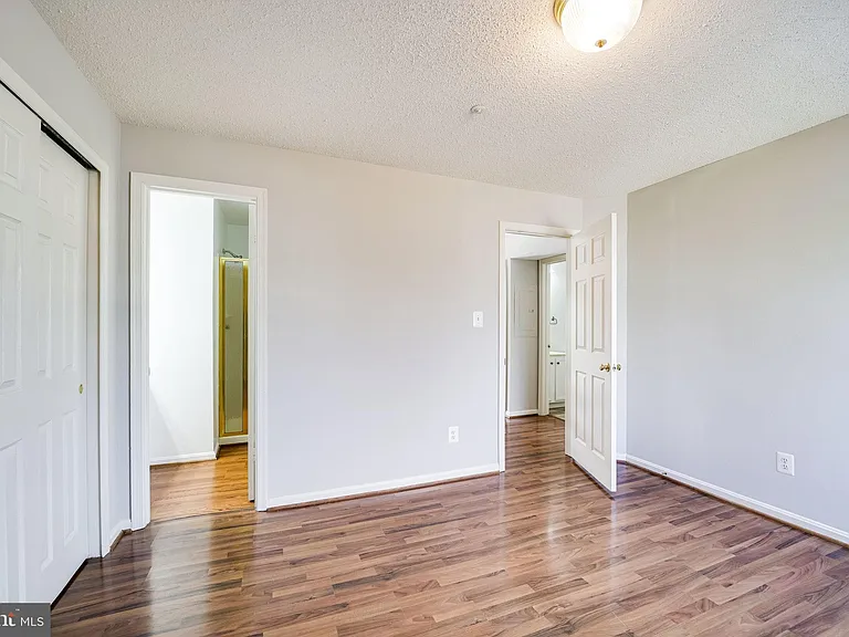 7012 Irwell Ln #14E — Photo 20
