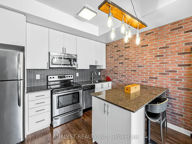 260 Sackville St #504 — Photo 11