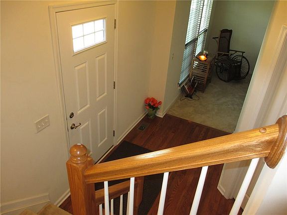 2nd image of 886 Bannerwood Dr