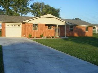 2700 N Lyle Rd, Weatherford, OK 73096