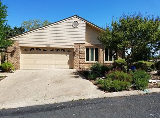 415 Summit Cir, Fredericksburg, TX 78624