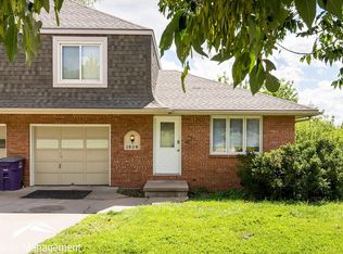 1909 Crescent Dr, Manhattan, KS 66503