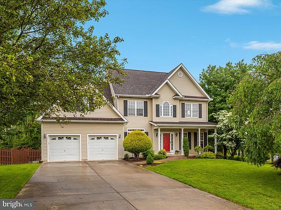 3rd image of 2411 Windwood Dr