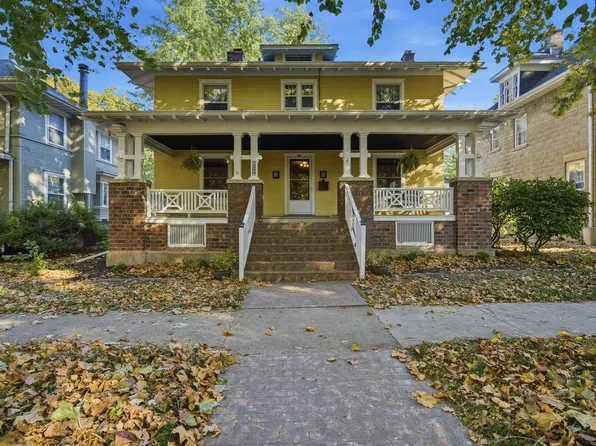 1209 N Clinton Blvd, Bloomington, IL 61701