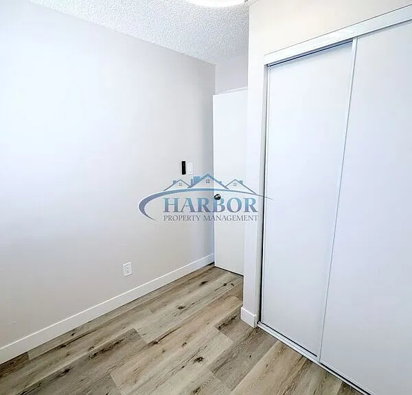 2315 S Grand Ave #11 — Photo 14