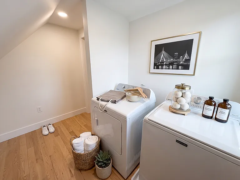 69 Elm St #2 — Photo 26