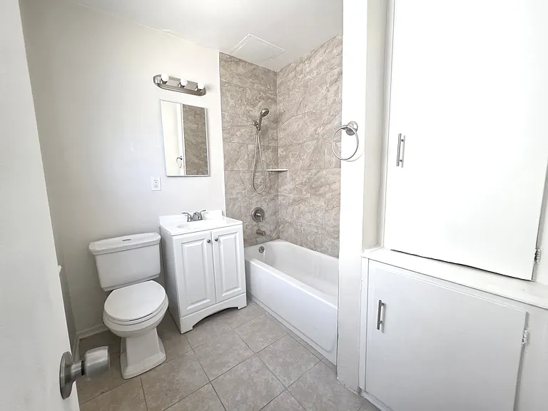 1013 S Tamarack Dr #3 — Photo 8