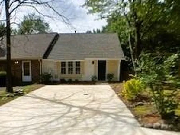 1469 Westwood Ct SW, Marietta, GA 30008