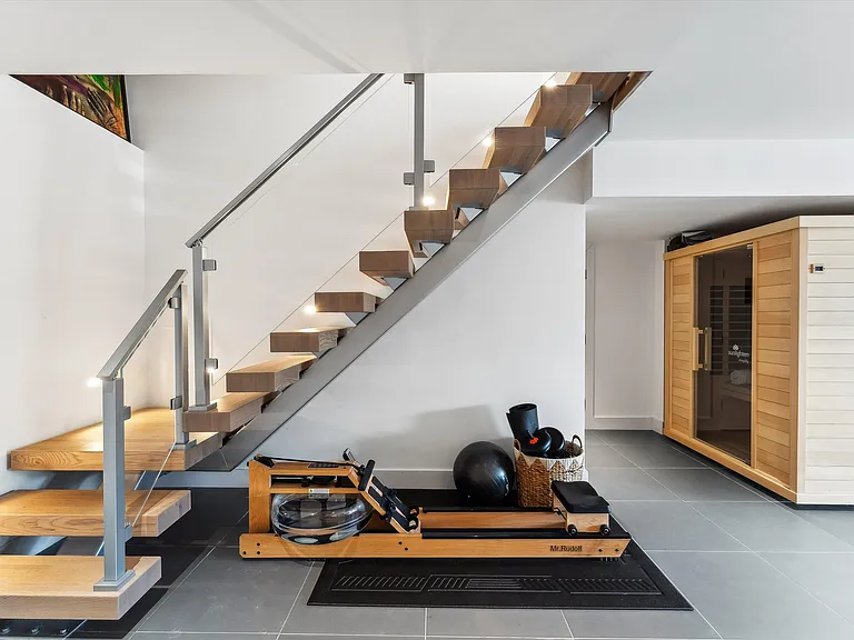 100 Cliff Dr — Photo 23