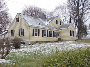 6 Lake View Ave, Brookfield, MA 01506