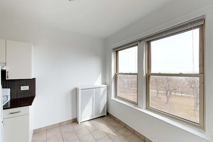 East Park Tower — Photo 90
