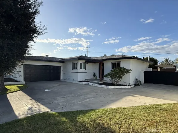 2841 W Skywood Cir, Anaheim, CA 92804