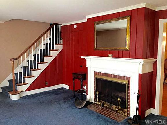 2nd image of 47 Groveland St