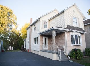 121 E High St, Taylor, PA 18517