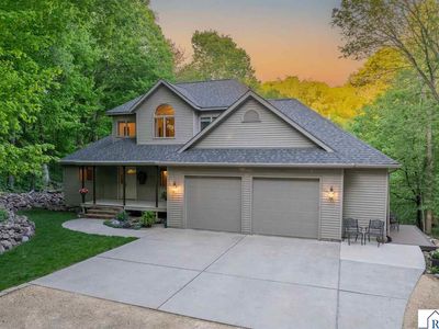 100 N Hill Dr, Mankato, MN, 56001