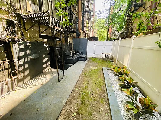 Rented by Highline Residential | media 16