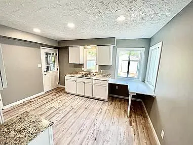 337 Dennison Ave — Photo 7