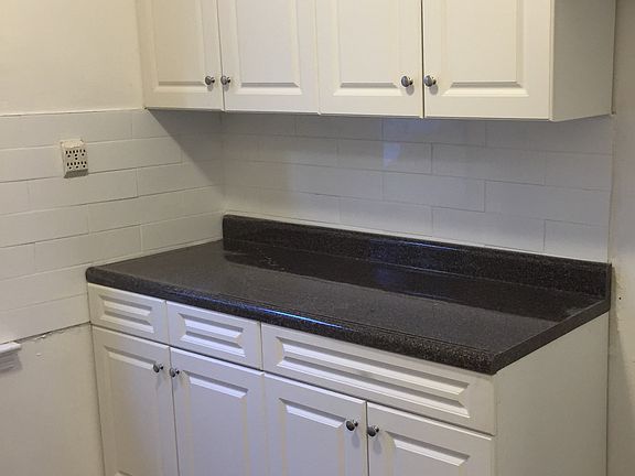 2nd image of 2300 Kings Hwy APT 6F