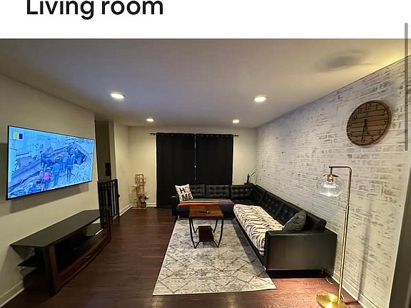 5th image of 4943 N Kimball Ave