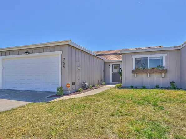 755 Leese Dr, Salinas, CA 93907