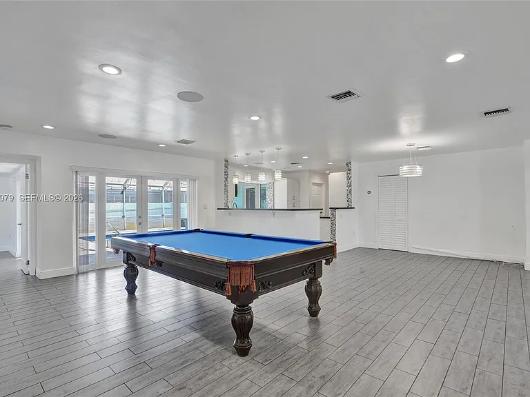9240 SW 54th St — Photo 8
