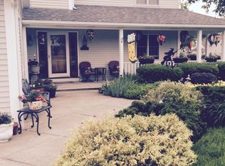 8 W Seneca Cir, Geneseo, NY 14454