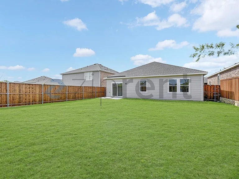 1317 Kennedy Rd — Photo 27