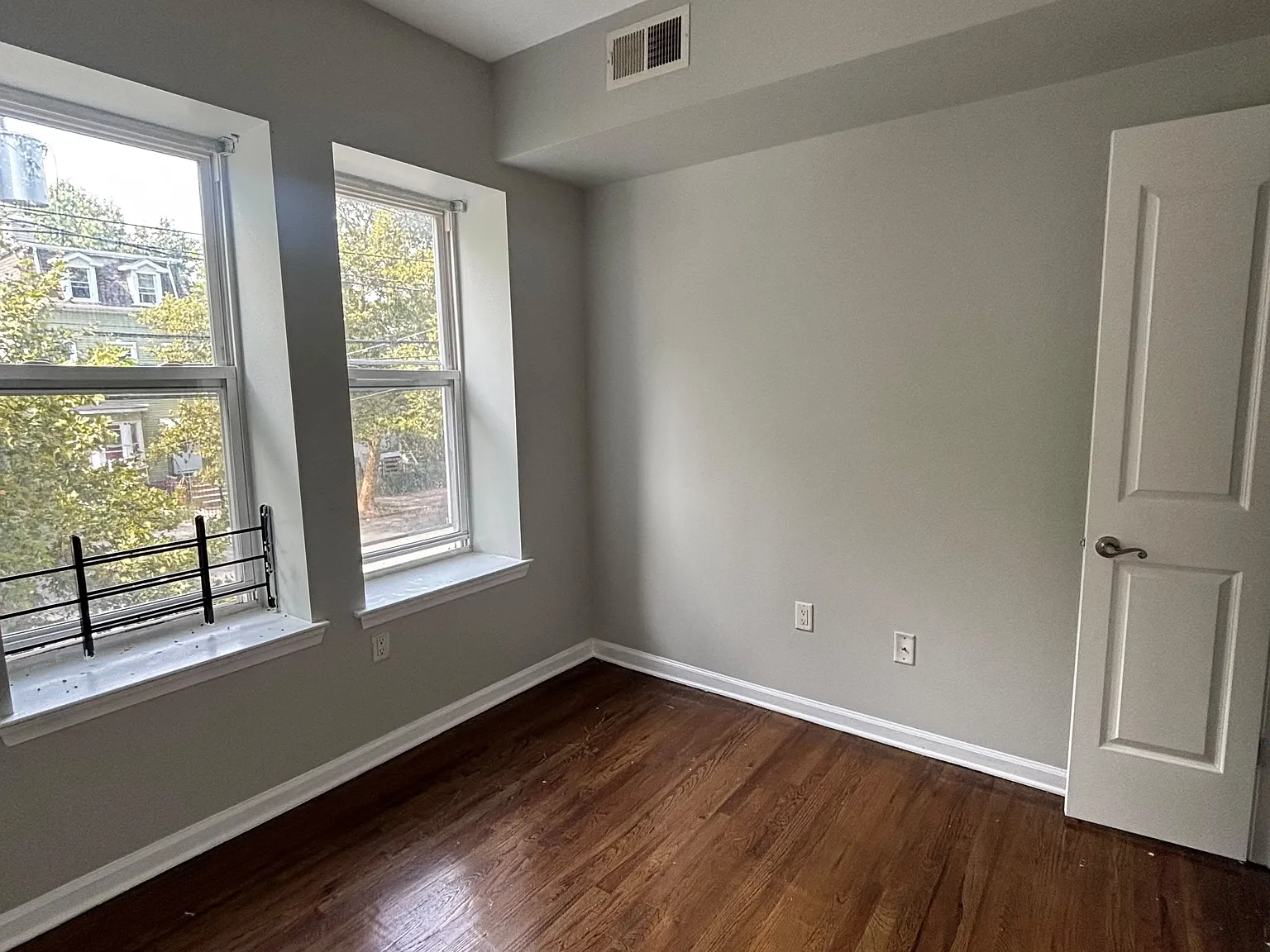 2 bed, 800 sqft, $1,800 — Photo 4