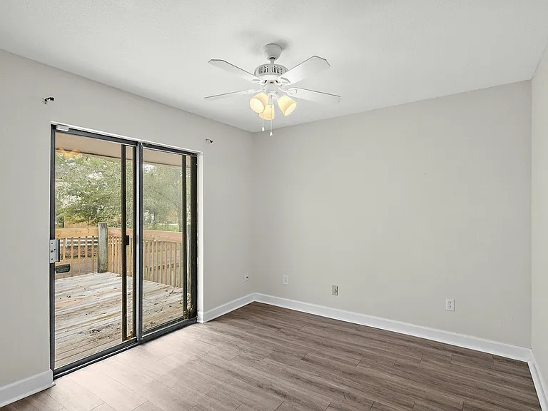 1013 Windrose Dr — Photo 14