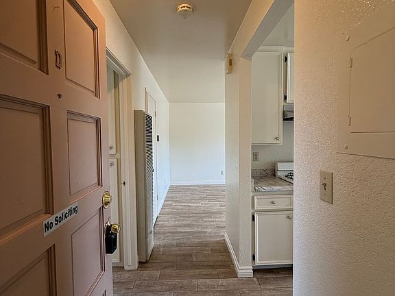 4th image of 412-416 S Oakley Ave #412D