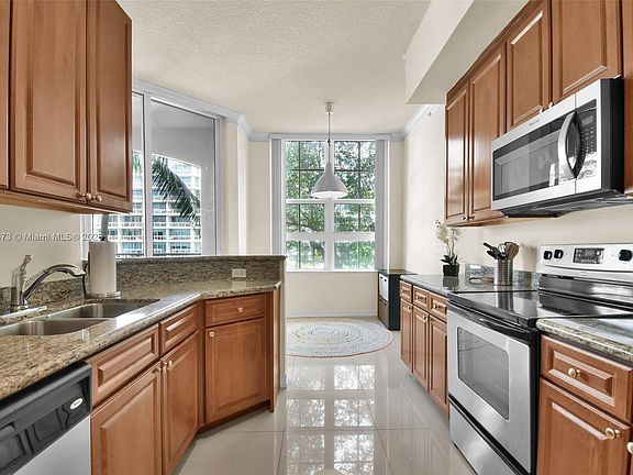 3rd image of 3001 NE 185th St #2XX