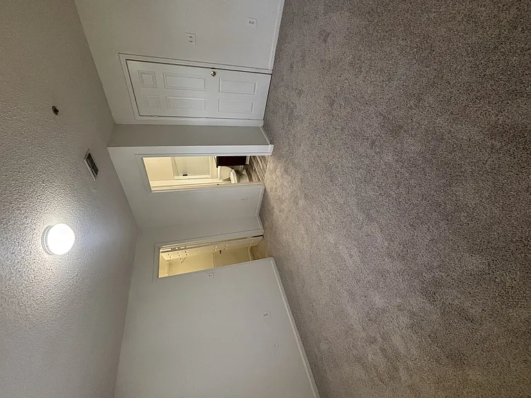 Wesley St. Claire Apartments at Lawrenceville — Photo 242